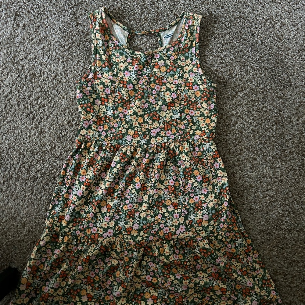 Girls summer flower dress, great condition, soft cotton dress.